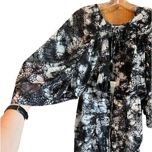 New Caribbean Queen Sexy Backless Dress Medium - Picture 5 of 13